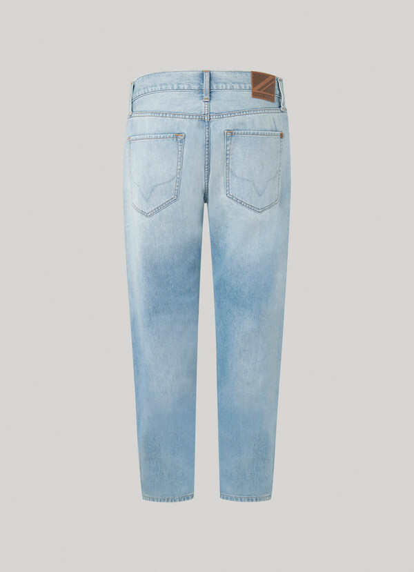 RELAXED FIT MID-RISE JEANS