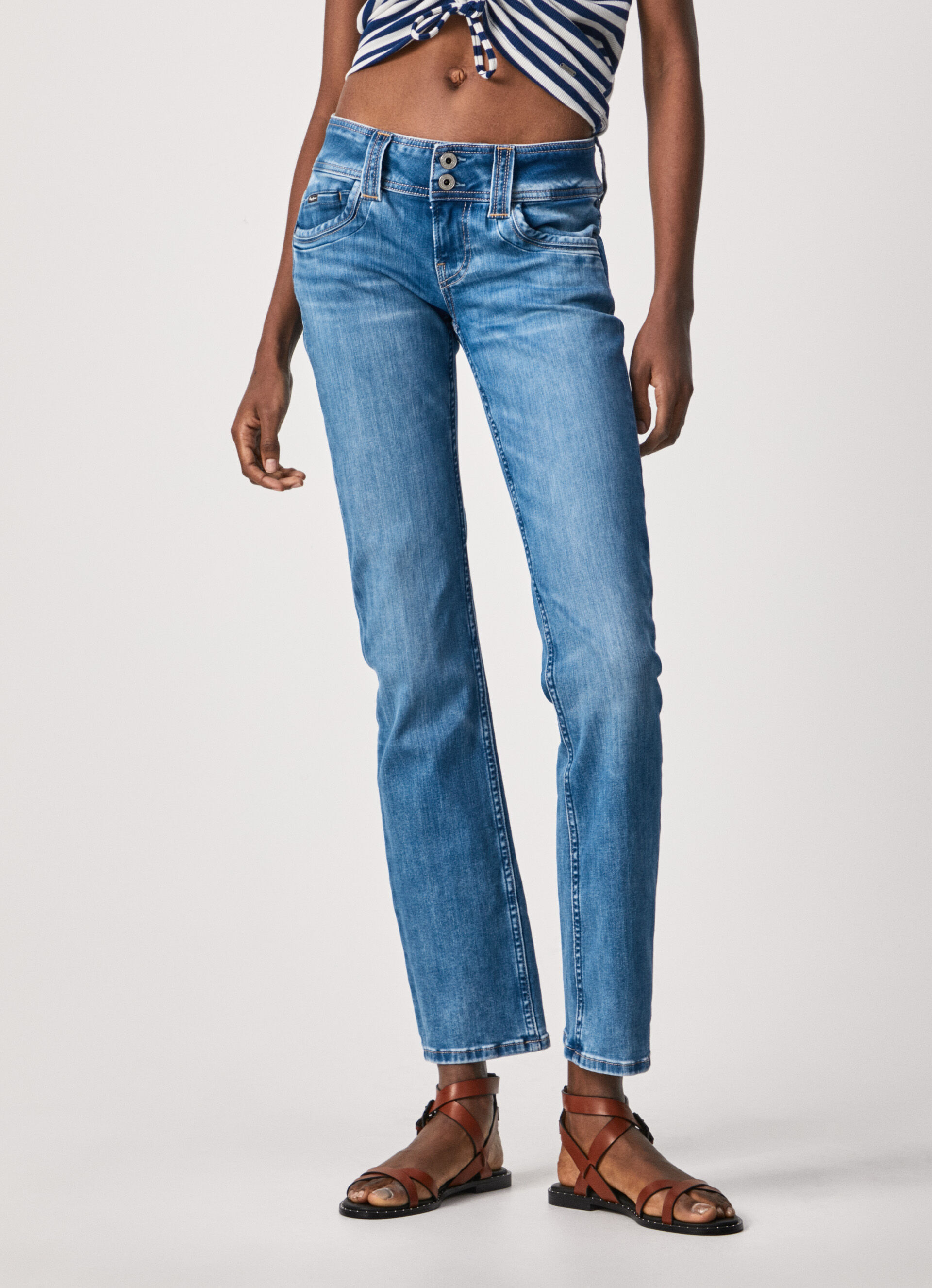 GEN STRAIGHT FIT MID WAIST JEANS 