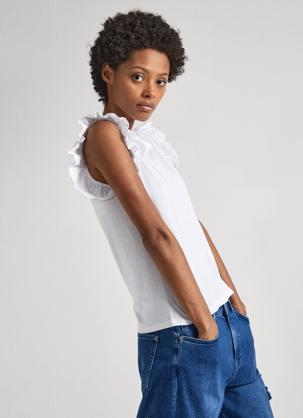 REGULAR FIT T-SHIRT WITH RUFFLES ON SLEEVES
