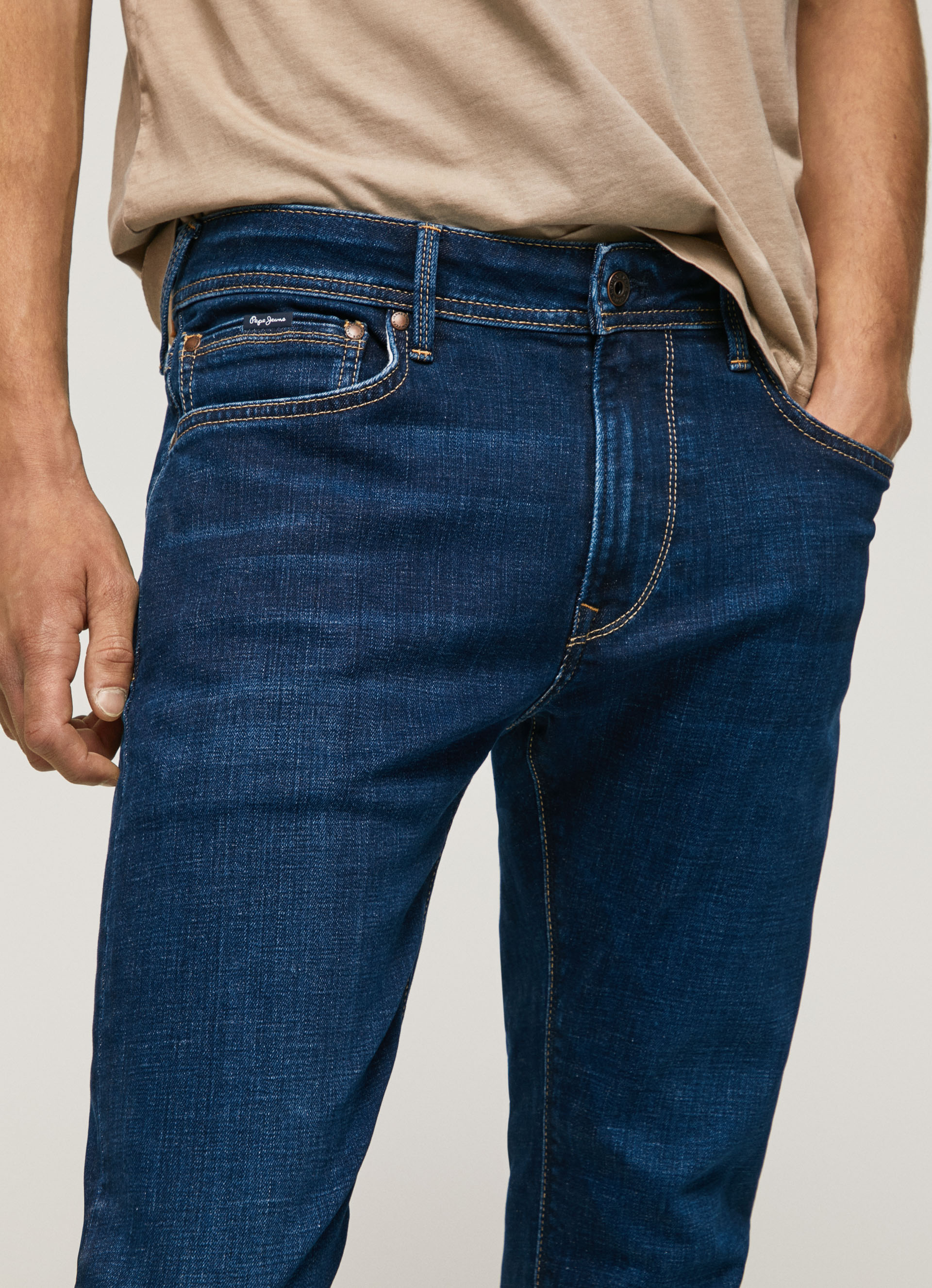STANLEY TAPER FIT REGULAR WAIST JEANS | Pepe Jeans
