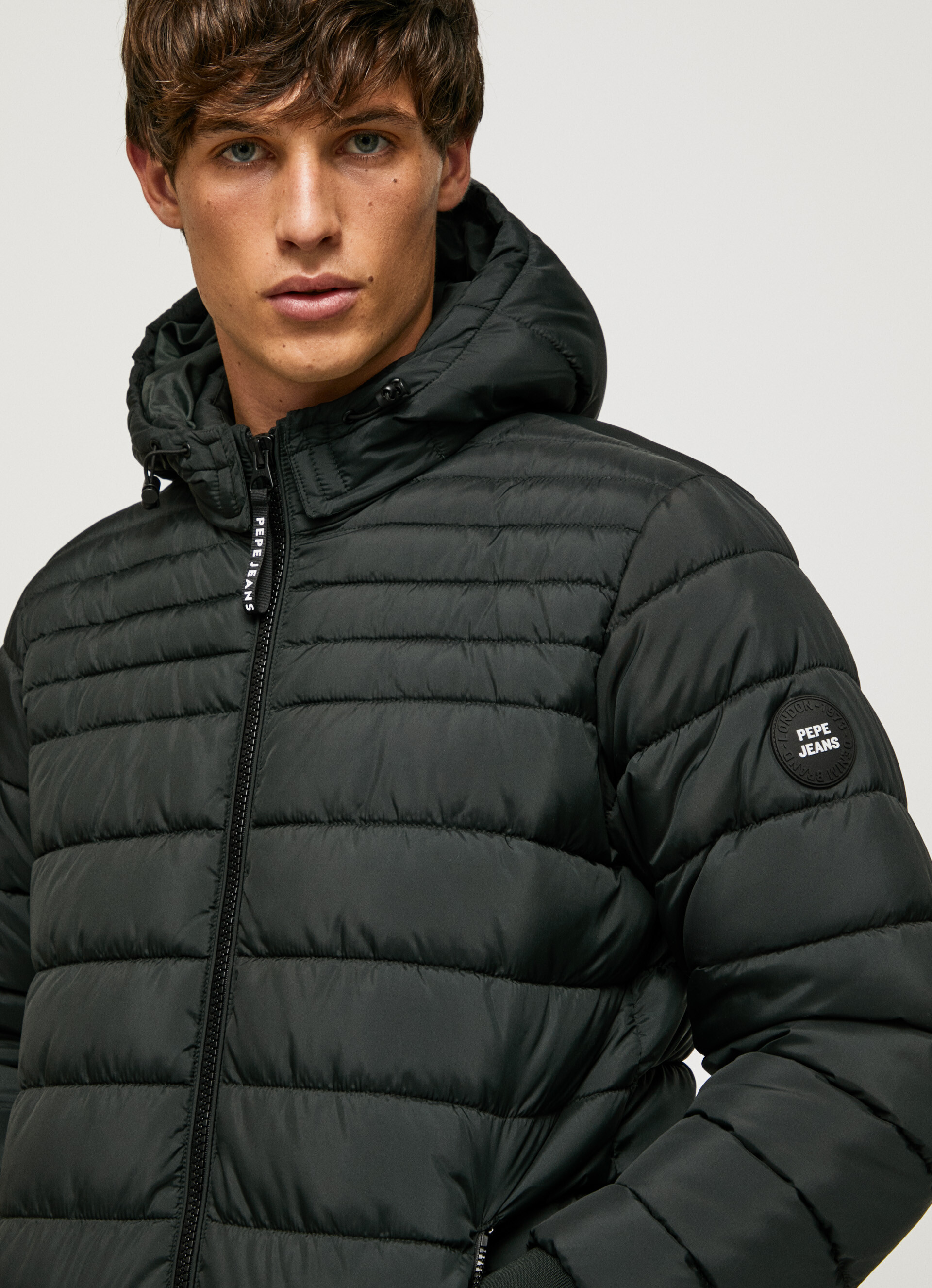 PLUMÍFERO CORTO PARCHE | PEPE JEANS