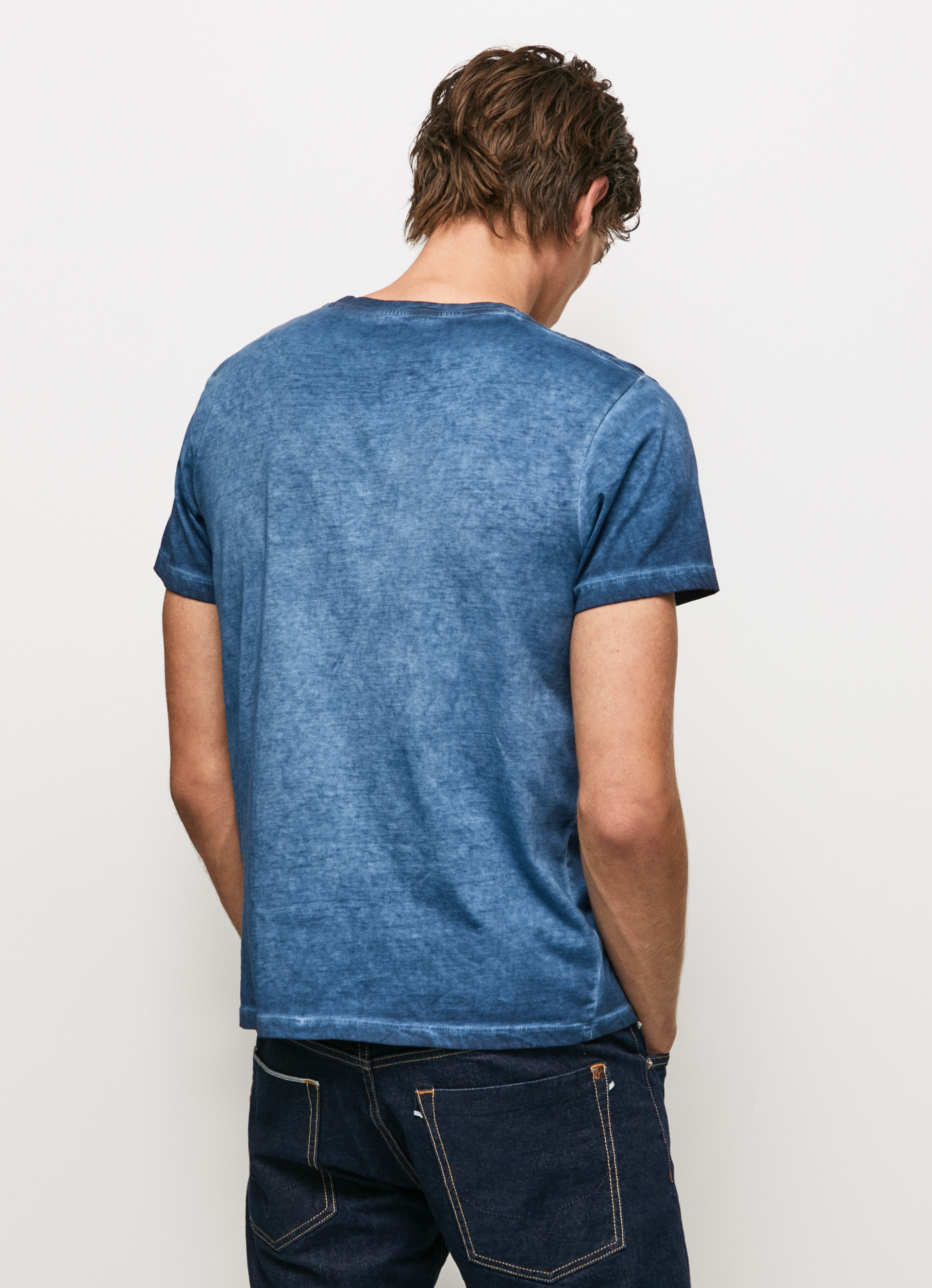 CAMISETA LOGO DESGASTADO | JEANS