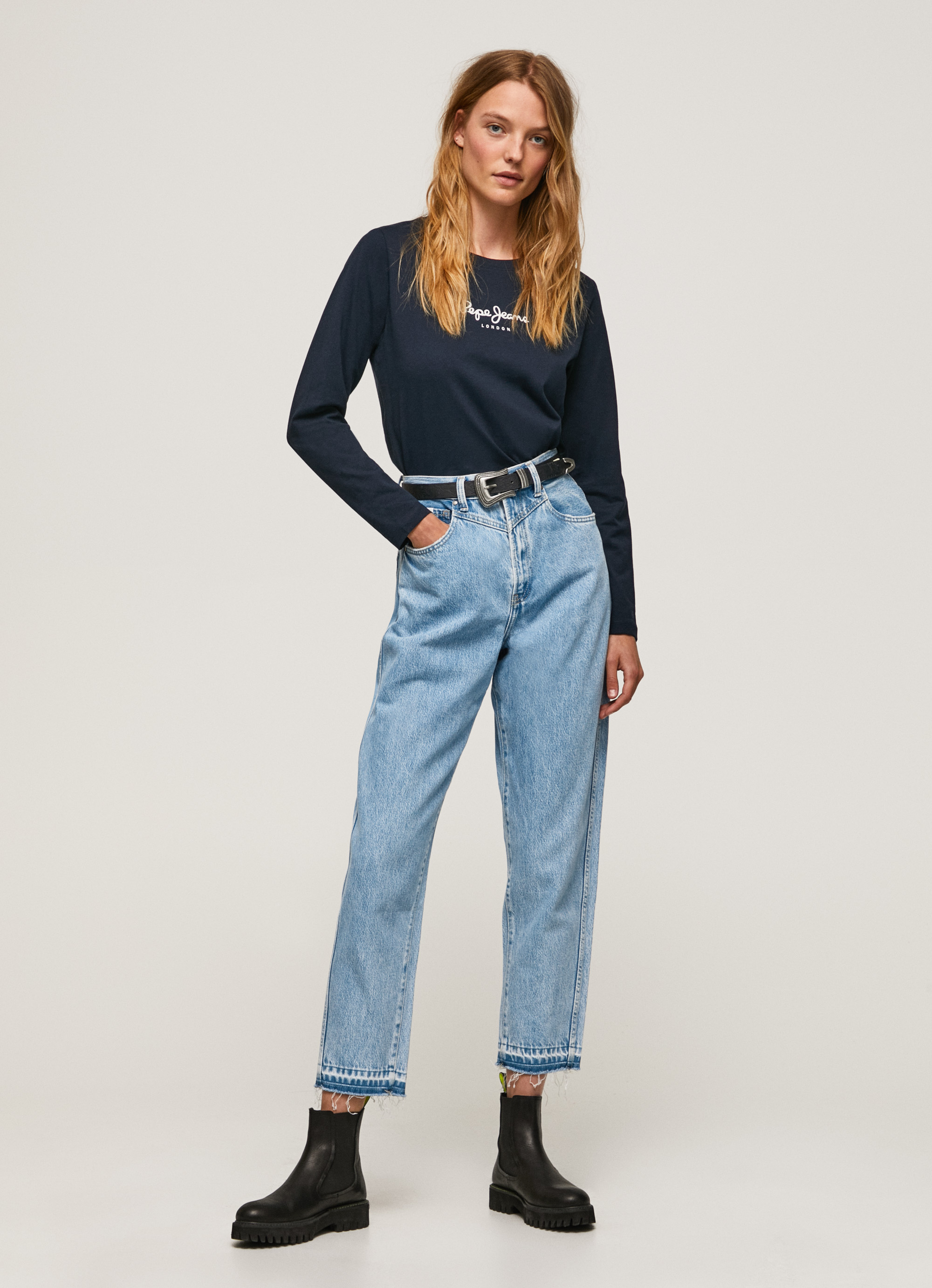 CAMISETA LARGA LOGO | JEANS