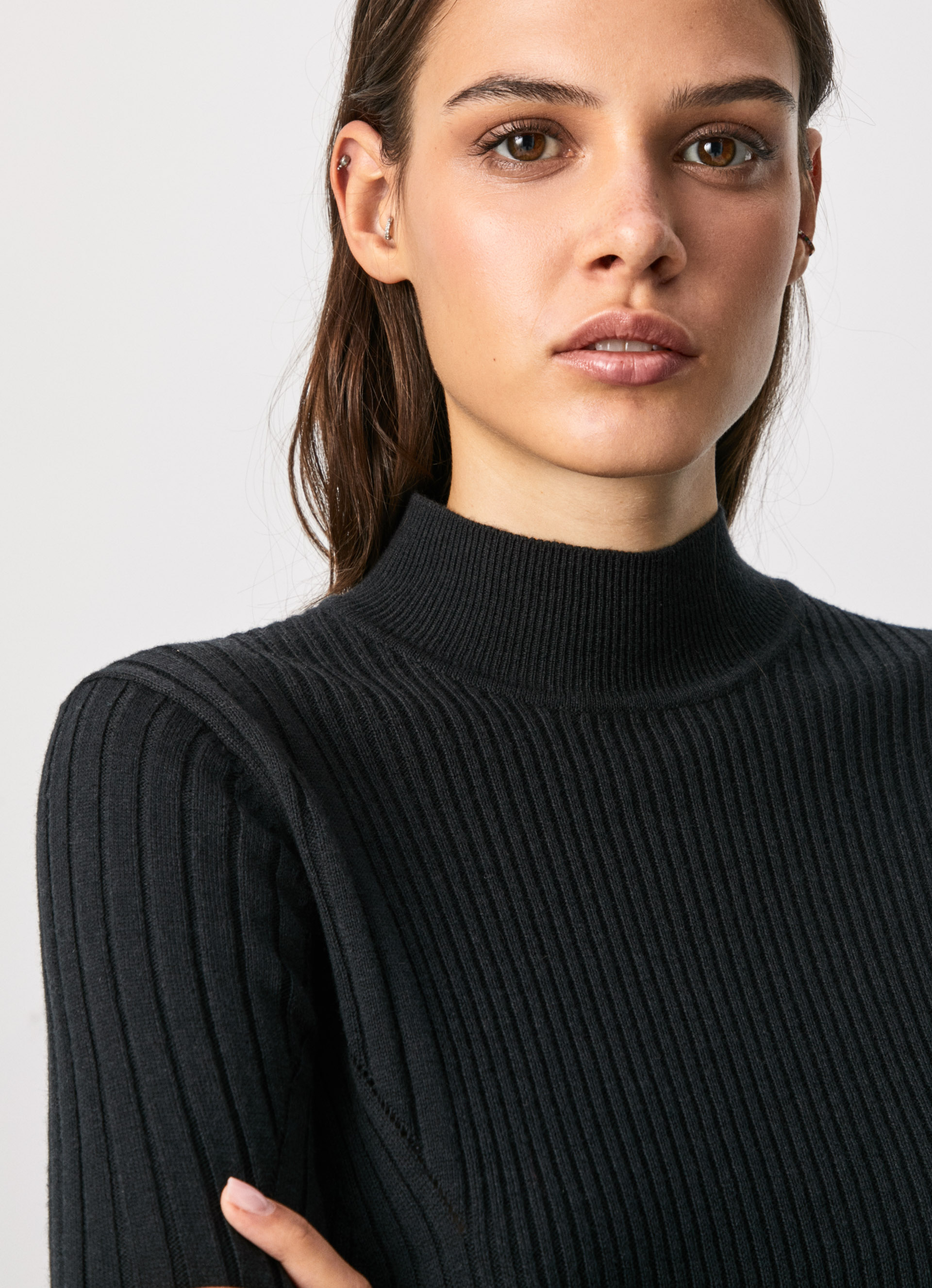 tight ribbed sweater